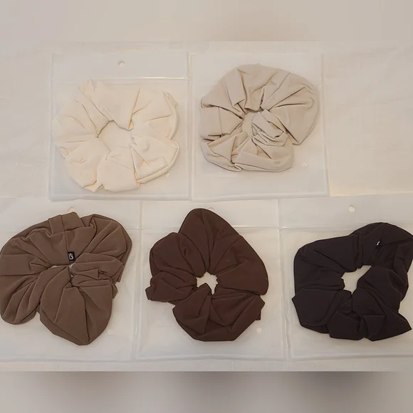 Buffbunny Set Of 5 Scrunchies - Nked Collection - Picture 1 of 1